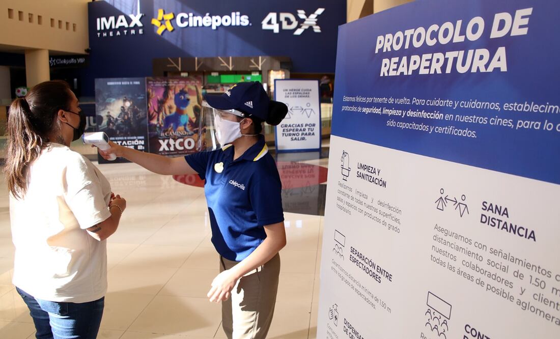 Los protocolos que se aplicarán ahora ya eran ejecutados en los complejos de cine desde agosto pasado, cuando se dio la primera reapertura en el marco de la pandemia. Foto: Archivo EL UNIVERSAL
