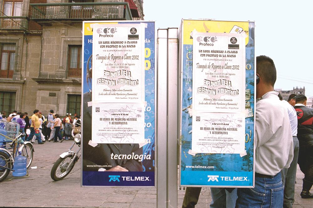 De 2007 a 2017, las llamadas en telefonía pública bajaron de mil 824 millones a 200 millones anuales, es decir, una caída de 89%, explica el IFT. ARCHIVO EL UNIVERSAL