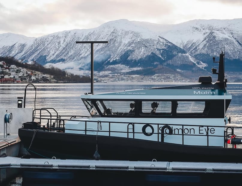 Para llegar al museo flotante en Noruega, debes tomar un bote en el pueblo de Rosendal. Foto: Instagram @salmoneye