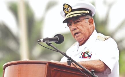 Calderón lamenta muerte de Francisco Saynez, quien fuera su secretario de Marina