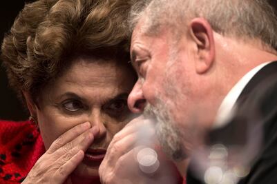 “Lula es inocente y su condena es un escarnio”, dice Dilma Rousseff