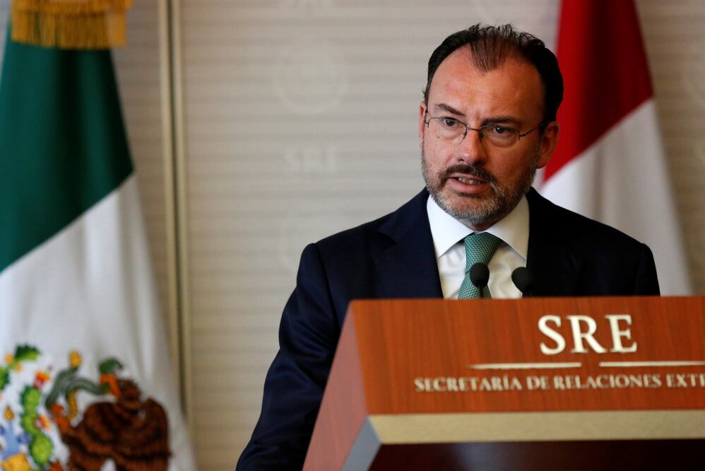 Asegura Luis Videgaray que su militancia está guardada en un cajón 