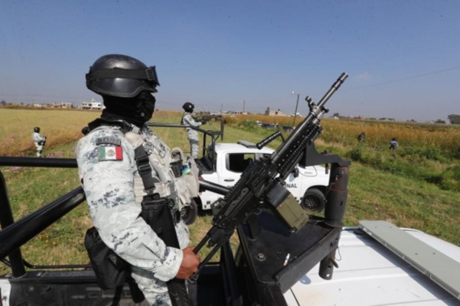 Se desploma avioneta cerca del Aeropuerto de Toluca, mueren tres personas 