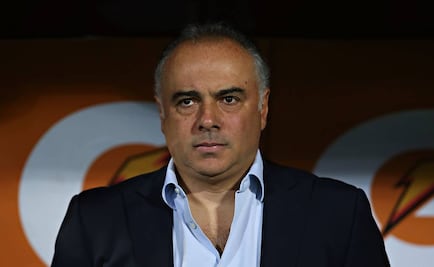 Guillermo Vázquez deja de ser entrenador de los Pumas