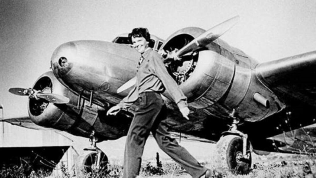 El explorador que halló el Titanic busca avión de Amelia Earhart