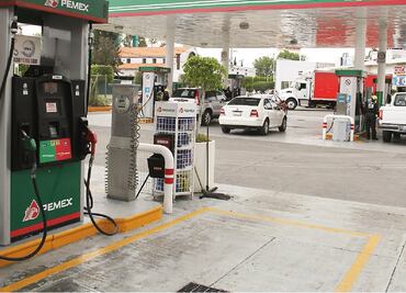 Gasolina, hasta 5 pesos más barata en la frontera norte