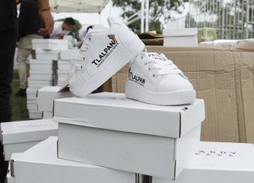 Alfa González resalta entrega de más de seis mil pares de tenis a niñas y niños de Tlalpan