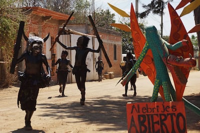 En Tilcajete, Oaxaca, realizan carnaval en víspera de Cuaresma