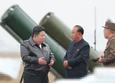 Corea del Norte promete arrestar a responsables de falla durante botadura de buque militar; minimiza daños causados