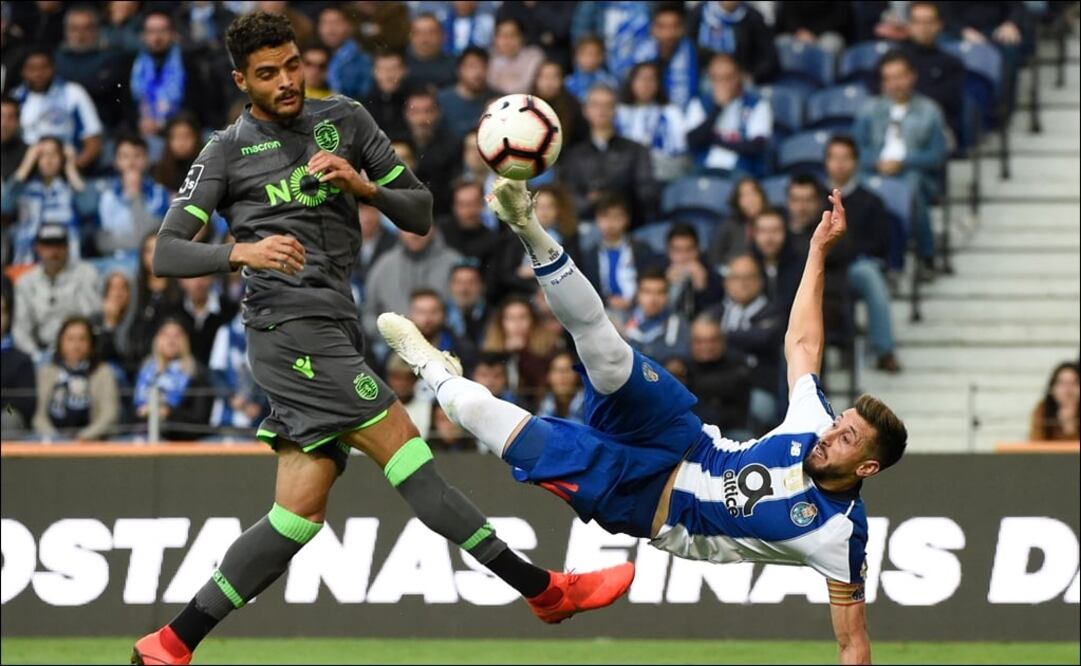 "HH" convirtió su último gol con los Dragones. Foto: AFP