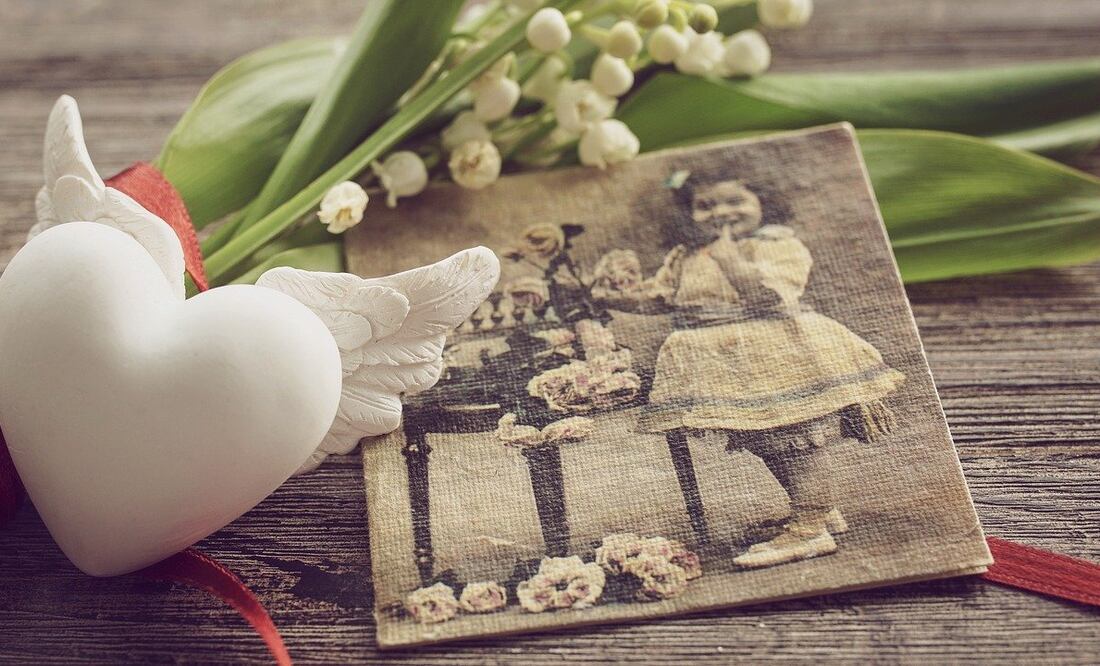 Gracias a la Inteligencia Artificial es que puedes "darle vida" a las fotografías de tus seres queridos/ Foto: Pixabay