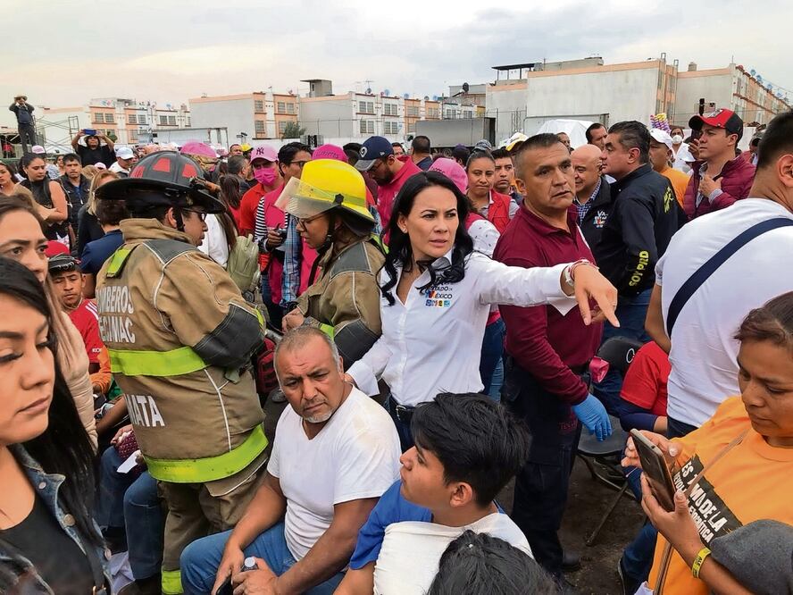 Alejandra del Moral se acercó con los lesionados. Foto: Especial