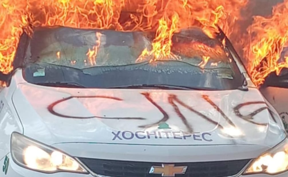 Autos incendiados en Morelos tras muerte de "El Mencho" (22/02/2026). Foto: Especial