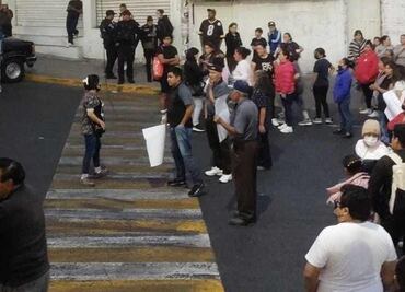 Bloquean Puente de Vigas por desabasto de agua en Tlalnepantla; colapsan circulación