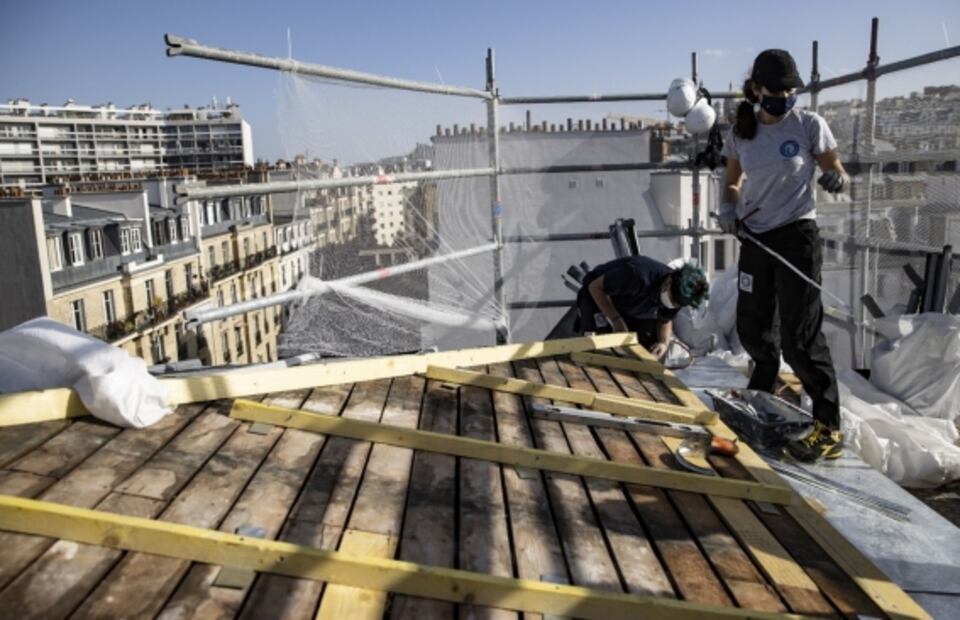 La baguete vs. el tejado parisino: una competencia por la declaración patrimonial de la Unesco