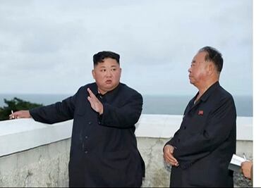 Corea del Norte cancela cumbre con Surcorea; Kim supervisa "nueva arma"