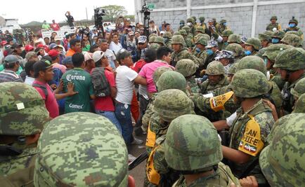 Familiares intentan ingresar a Complejo Pajaritos
