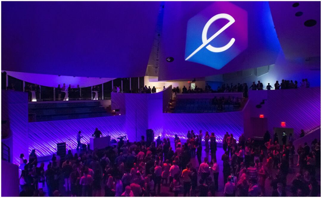 El foro eMerge que alberga el Centro de Convenciones de Miami Beach es un evento bullicioso en el que se pueden hacer contactos