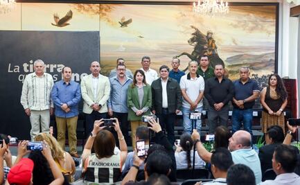 Gobernadora de Morelos oficializa gratuidad del transporte gratuito para estudiantes y adultos mayores; tarifa mínima subirá a 13 pesos