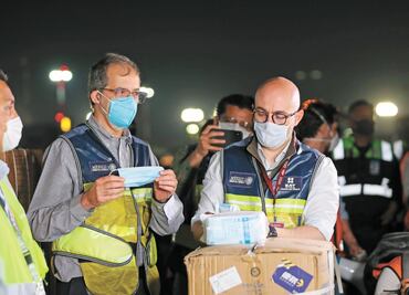 Llega cuarto cargamento con insumos y equipo médico