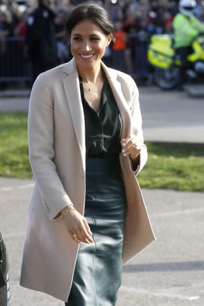 Meghan Markle se luce en cuero y vuelve a fallar con el protocolo