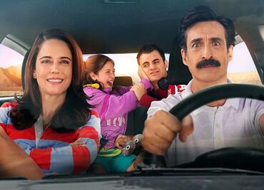 "Viaje todo robado" la cinta que convierte a Bruno Bichir ¿un actor de época?