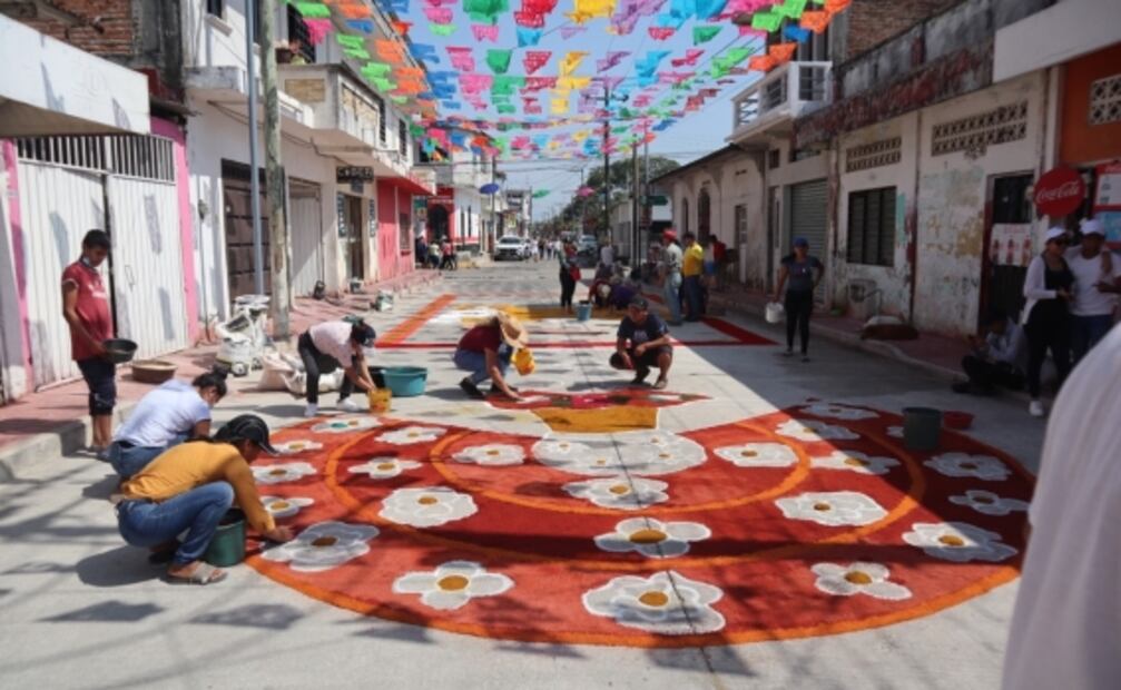 En un ambiente de fiesta celebran a la virgen Santa María de la Candelaria en Chiapas