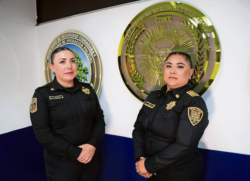 Francheli Durán y María Alejandra coincidieron en que la marcha del 8M de 2020 fue muy difícil, con varios hechos violentos. Foto: Carlos Mejía /EL UNIVERSAL