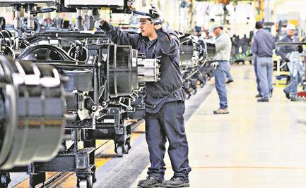 Entre 15 y 20 mil industrias en México, en etapa de "muerte": Colegio de Economistas