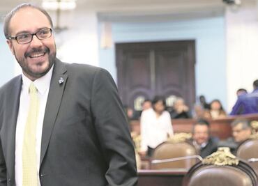 Diputado advierte que PRD defenderá Constitución de CDMX