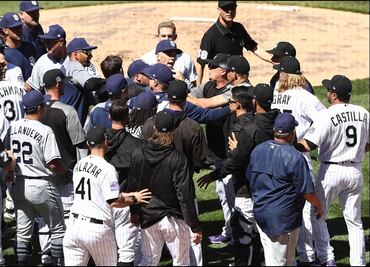 Tremenda bronca entre Padres y Rockies en Grandes Ligas