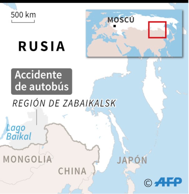 Mueren 19 personas al caer autobús a río congelado en Rusia