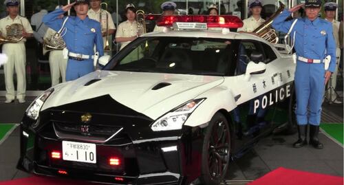Nissan regala un GT-R a la policía japonesa
