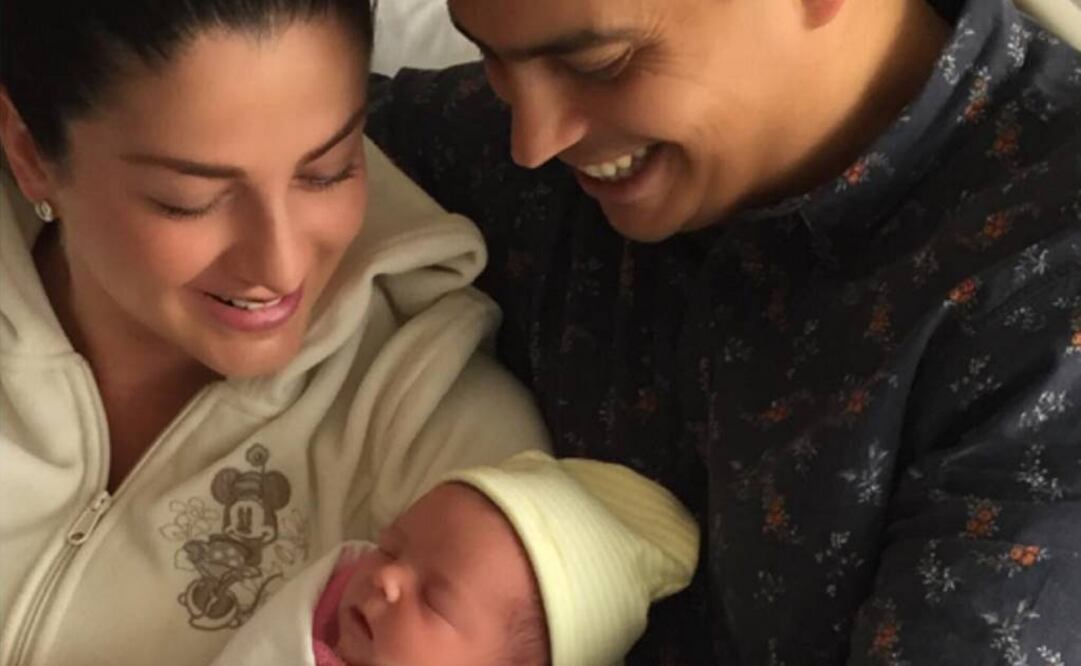 Lidia es la nueva integrante de la familia, integrada por Lidia Ávila, Isaac de Hita y el pequeño Erik. (FOTO de Instagram: lidiaavilab)