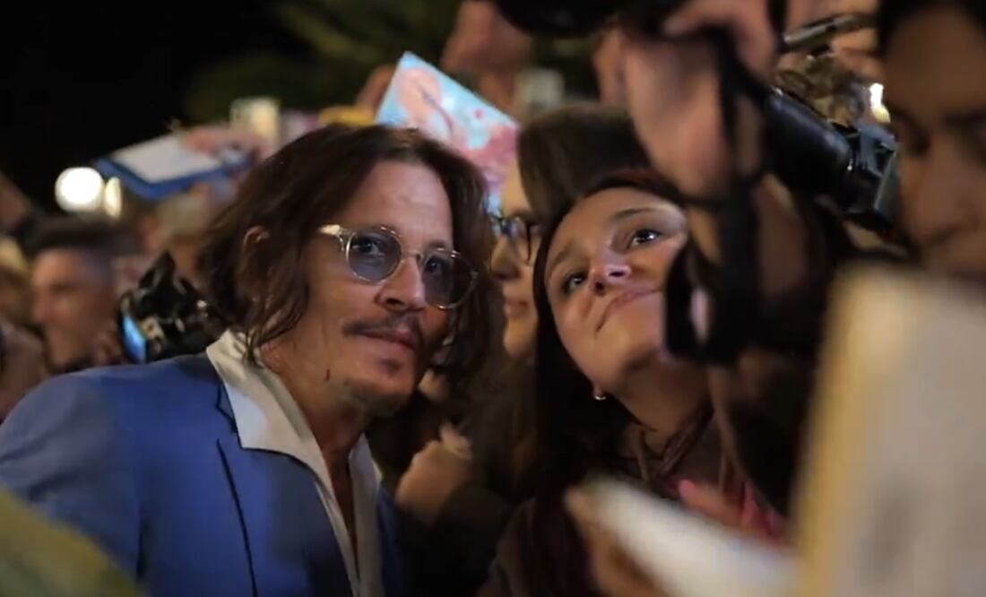 Johnny Depp es recibido en San Sebastián con aplausos del público.
X: Donostia Zinemaldia - Festival de San Sebastián