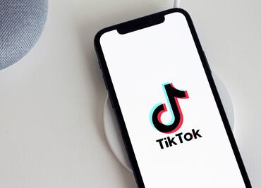 Padres demandan a TikTok tras la muerte de su hija de 10 años; la menor se asfixió por un reto