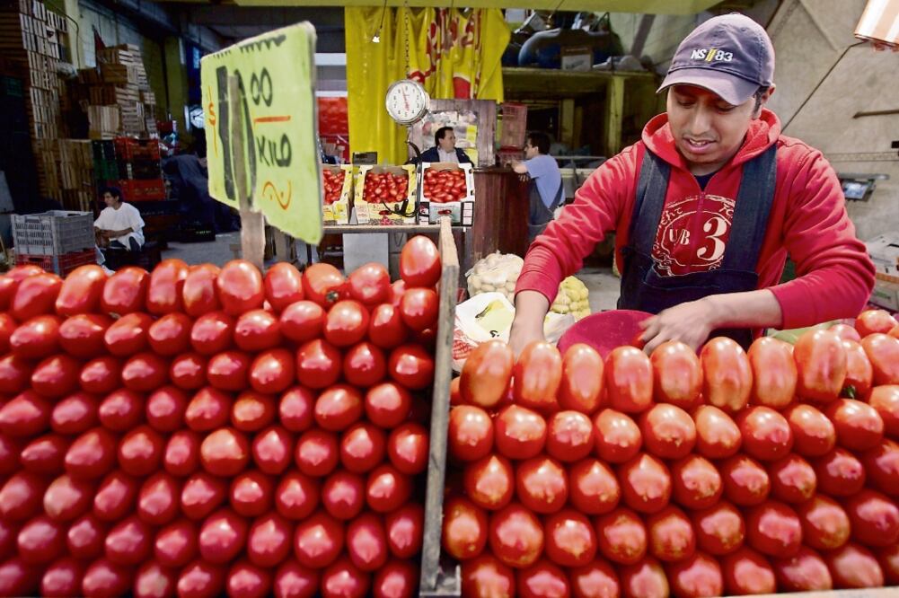 El acuerdo del jitomate, conocido como “de suspensión”, se firmó hace más de dos décadas entre México y EU. (ARCHIVO EL UNIVERSAL)
