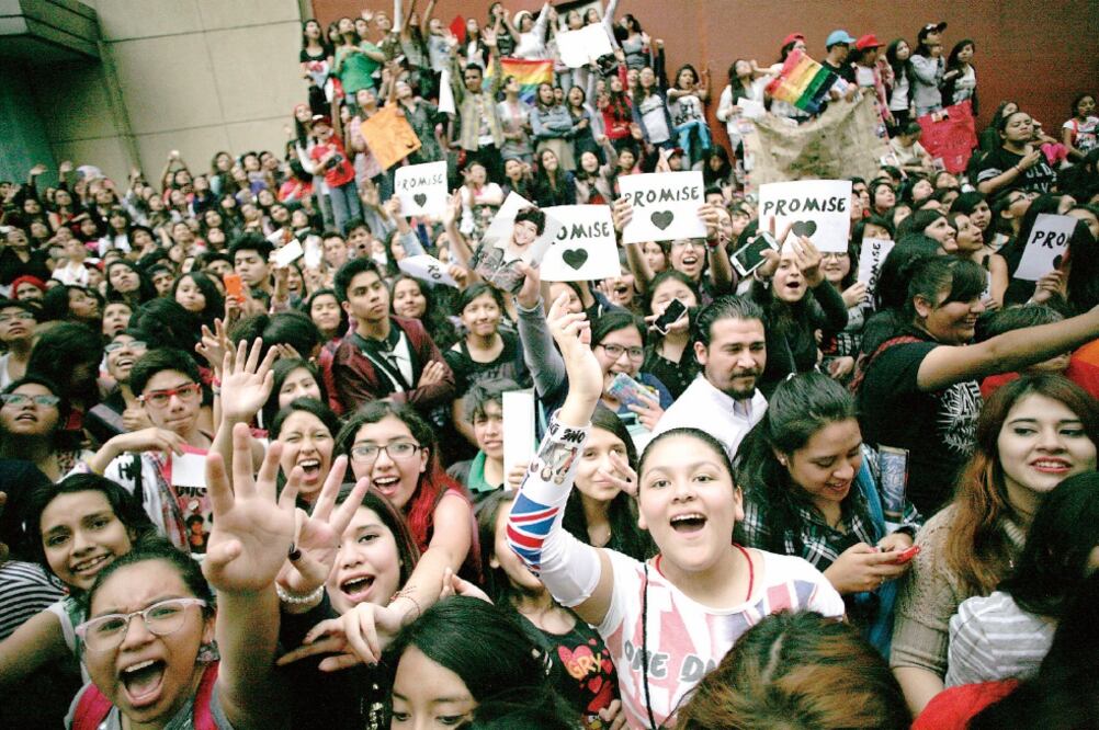 Como su canción, decenas de seguidores hicieron que la boy band “prometiera quedarse” (IVAN STEPHENS Y JUAN CARLOS REYES. EL UNIVERSAL)