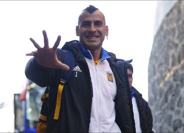 Nahuel Guzmán exhibe al América por el fichaje de Diego Lainez a Tigres