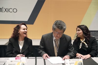 PRD llama a construir un bloque legislativo