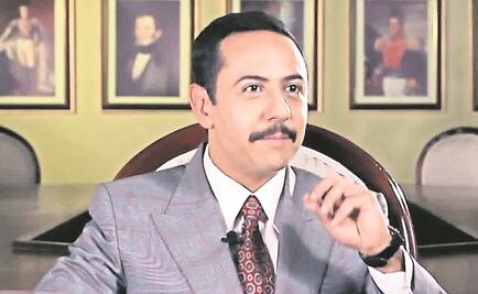 Busto saca su lado siniestro