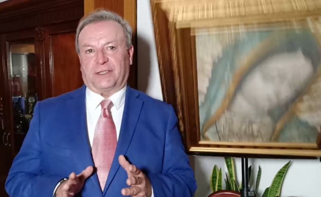 “Me duele , disculpen lo que pasó”, declaró Lozano cuando recogió la imagen de la Virgen de Guadalupe. Foto: Captura de pantalla