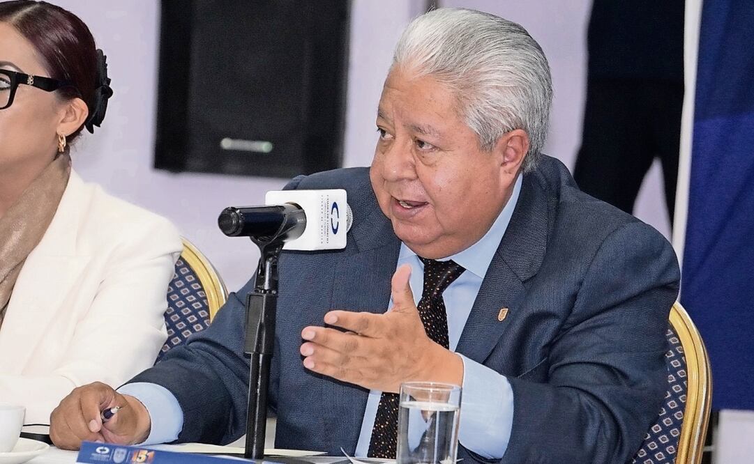 Víctor Gutiérrez, presidente de la Canaco CDMX, dijo que se trata de una competencia desleal contra los comerciantes mexicanos. Foto: Especial