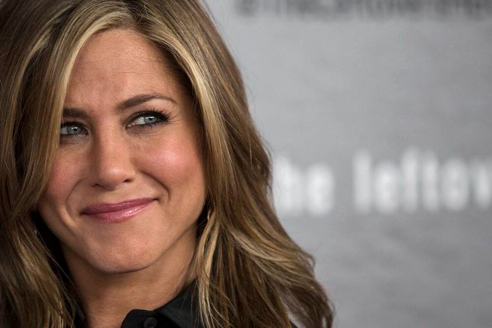 La actriz Jennifer Aniston cargó con dureza, a través de una carta abierta publicada en el medio The Huffington Post, contra el acoso de la prensa del corazón y la "cosificación" que sufren las mujeres