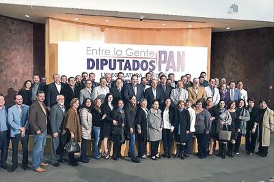 Hubo intentona golpista en 2006, acusa Calderón  