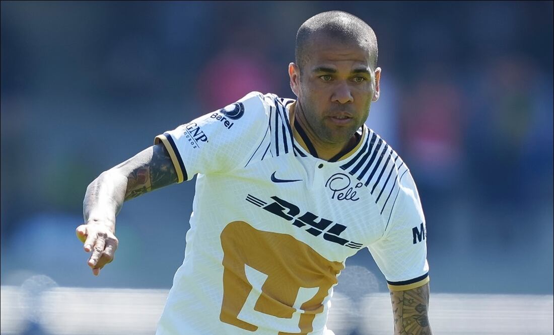 Dani Alves con Pumas FOTO: Imago7