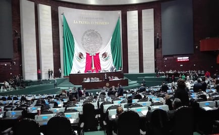 Diputados del PRD y MC abandonan discusión de Ley de Administración