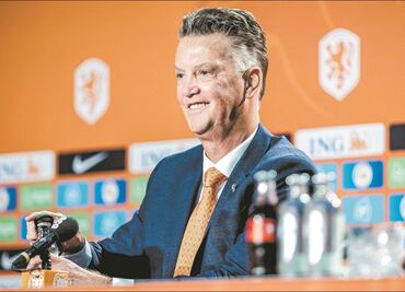 Louis van Gaal explota contra la FIFA, dice que es "ridículo" que el Mundial sea en Qatar