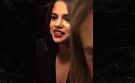 Selena Gomez se queda atrapada en elevador