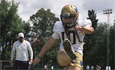 Andrea Martínez se convierte en la primera mujer en debutar en la Liga Mayor de ONEFA